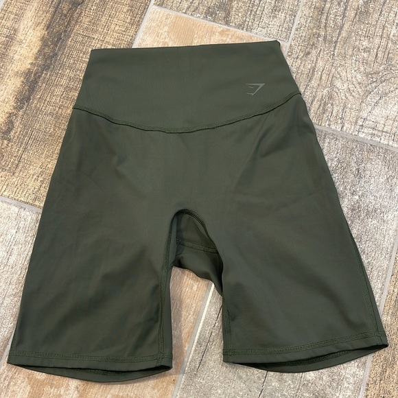 Gymshark Elevate Bicycle Shorts Bike Shorts High Rise Army Green Size Small S - Picture 1 of 7